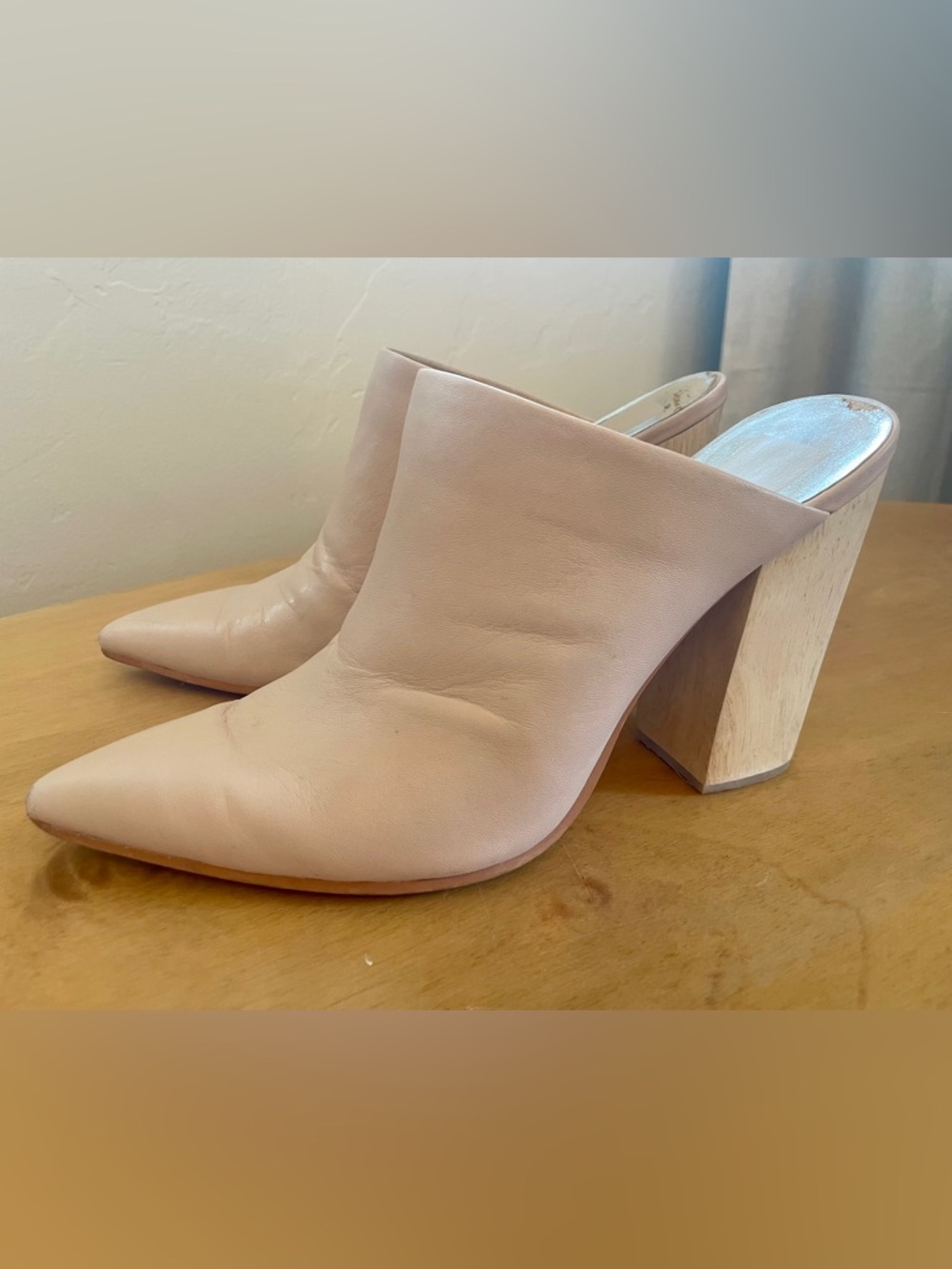 Dolce Vita Nude Pointed-Toe Leather Mule Wooden Heels. Parez Blush
